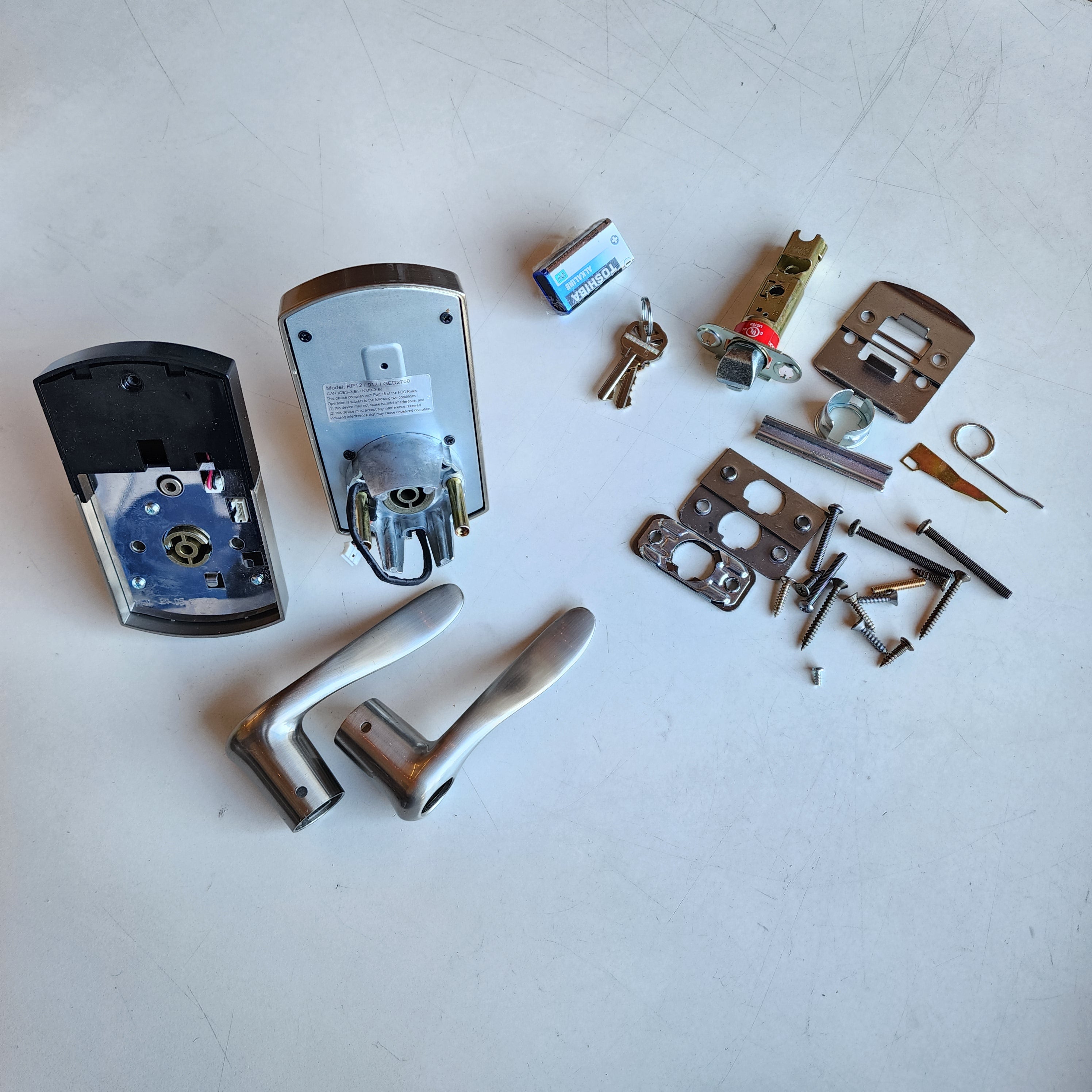 917 SmartCode Satin Nickel Keypad Electronic Single-Cylinder Tustin Door Lever Featuring SmartKey Security (99170-001) 917 SmartCode Satin Nickel Keypad Electronic Single-Cylinder Tustin Door Lever Featuring SmartKey Security (99170-001)